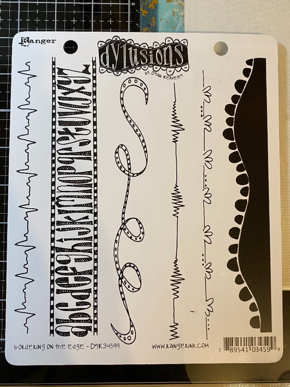 Dylusions Stamp Set: DYR34599-Bordering On the Edge